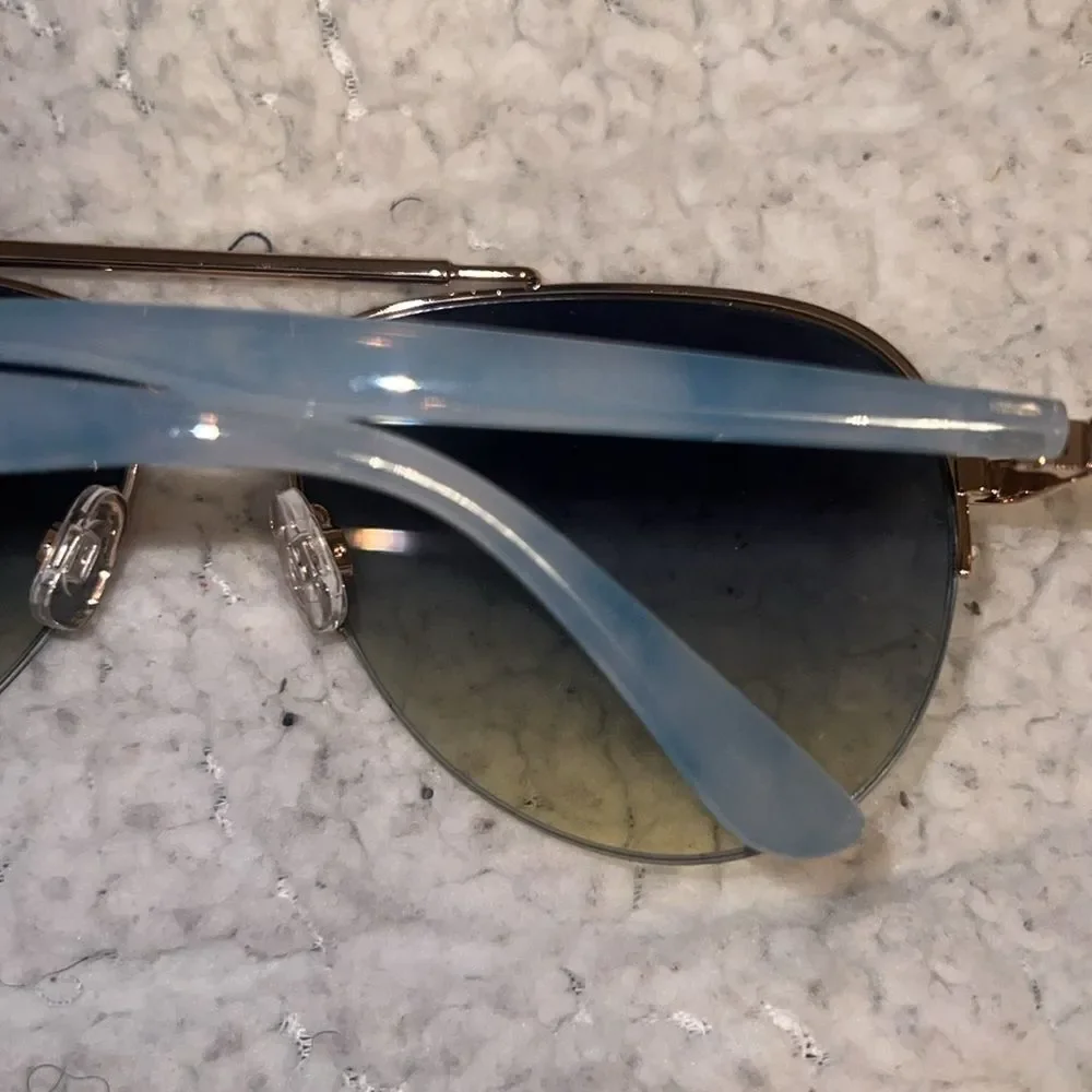 Stylish Gold Aviator type  Sunglasses